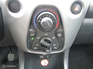 Toyota Aygo Toyota Aygo 1.0 VVT-i x-play - afbeelding nr 15