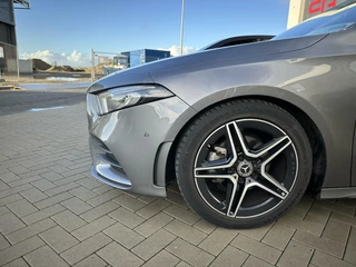 Mercedes-Benz A-Klasse Mercedes A-klasse 180 AMG PANO VEEL OPTIES! - afbeelding nr 4