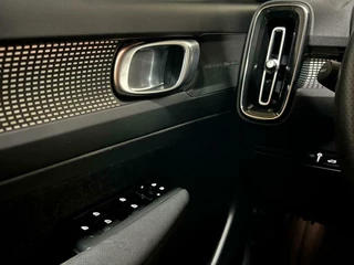 Volvo XC40 Volvo XC40 1.5 T5 Recharge R-Design Pano Cruise Camera - afbeelding nr 32