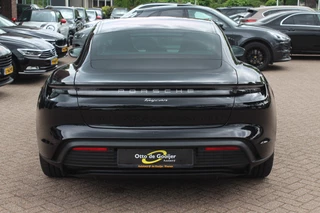 Porsche Taycan Porsche Taycan Performance 84 kWh / Panoramadak / Camera / Passenger Display / 20'' / Luchtvering / Sportchrono / Stoelventilatie / Stuurverwarming / Dodehoek / Apple CarPlay / Stoelverwarming / Cruise Control - afbeelding nr 15