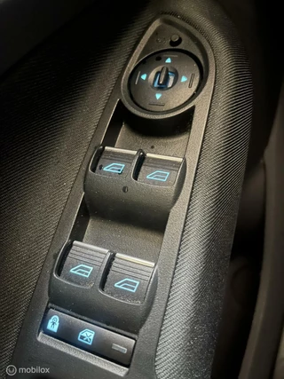 Ford C-MAX Ford C-Max 1.0 Edition Plus / NAP / Navi / Cruise / PDC / Camera / APK / Airco / 6Bak / Auto-P / - afbeelding nr 19