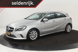 Mercedes-Benz A-Klasse Mercedes-Benz A-klasse 180 Ambition | Stoelverwarming | Full LED |  Sportstoelen | Navigatie | Half leder | Park Assist | Cruise control | Airco | Bluetooth - afbeelding nr 1