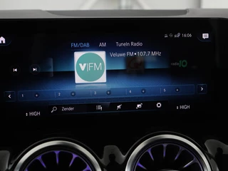 Mercedes-Benz B-Klasse Mercedes-Benz B-klasse 180 Business Solution Luxury | Leder |  Stoelverwarming | Carplay | Sfeerverlichting | Camera | Widescreen | Full LED | Navigatie - afbeelding nr 27