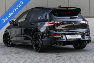 Volkswagen Golf Volkswagen Golf 2.0 TSI 4Motion R Perf Akra 360 Pano Black - afbeelding nr 4