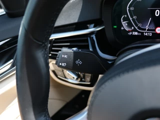 BMW 5 Serie BMW 5 Serie Touring 530e High Executive I Leder I Keyless I Dodehoekdetectie - afbeelding nr 23