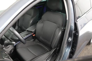 Renault Mégane Renault Mégane 1.3 TCe Limited | Carplay | Camera | Navigatie |  Sfeerverlichting | Keyless | Climate control | Cruise control | Parkeerhulp - afbeelding nr 5