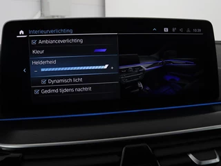 BMW 5 Serie BMW 5-serie 530e xDrive M Sport | Panoramadak |  Harman/Kardon | Stoel & stuurverwarming | Adaptive cruise | Camera | Trekhaak | Carplay | Achterbankverwarming | Live Cockpit | Sportstoelen - afbeelding nr 32