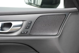 Volvo V60 Volvo V60 T6 Plug-in hybrid AWD Plus Dark | HK Audio | 19