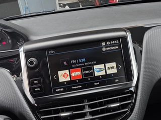 Peugeot 2008 Peugeot 2008 1.2 PT, 1e Eig! Riem verv! Carplay! Zondag OPEN! - afbeelding nr 24
