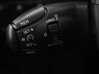 Citroën C5 Aircross Citroen C5 Aircross 1.6 Plug-in Hybrid Feel | Camera | Carplay |  Full LED | Navigatie | Keyless | Cruise control | Parkeerhulp | Climate control - afbeelding nr 15