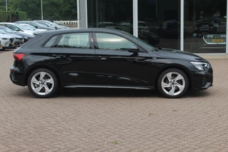 Audi A3 Audi A3 Sportback 30 TFSI S edition 32.429 km! / Virtual Cockpit / Apple CarPlay / Full LED / 17'' / Navigatie / Half leder / Parkeerhulp achter / ACC - afbeelding nr 5