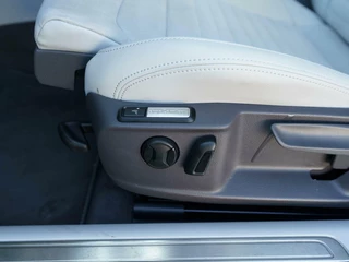 Volkswagen Passat Volkswagen Passat Variant 1.4 TSI PHEV 218pk GTE Highline | Leder | Panoramadak | 360 Camera | Virtual cockpit - afbeelding nr 27