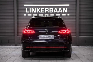 Volkswagen Touareg Volkswagen Touareg R 3.0 TSi eHybrid 4MOTION | Full Option | Panodak | Massage | Trekhaak | Black Style | 21 inch | - afbeelding nr 15