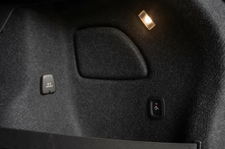 Volvo XC40 Volvo XC40 1.5 T5 262PK|R-Design|1ste Eig|LED|Leder|Trekhaak|Camera|Black Edition|Dealer Onderhouden - afbeelding nr 47