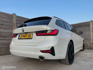 BMW 3 Serie BMW 3-serie Touring 320i High Executive Led-Camera - afbeelding nr 26