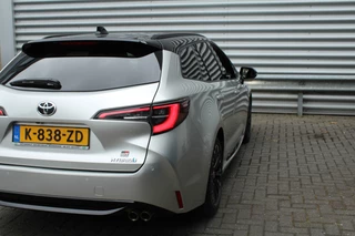Toyota Corolla Touring Sports Toyota Corolla Touring Sports 2.0 Hybrid 184pk GR-Sport NL-Auto NAP 10 Jaar Garantie Clima Cruise  Carplay Camera Keyless 17
