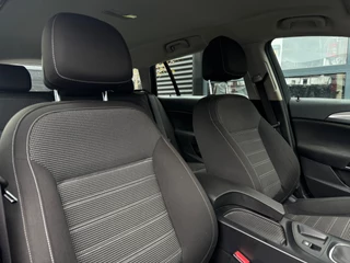 Opel Insignia Opel Insignia Sports Tourer 1.6 T Edition | Trekhaak| Navigatie | Cruise Control | Climate Control | Elektrische Achterklep - afbeelding nr 26