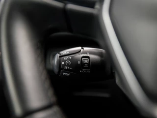 Peugeot 3008 Automaat (APPLE CARPLAY, MEMORY SEATS, LEDER, STOELVERWARMING, 360 CAMERA, SPORTSTOELEN, KEYLESS, GETINT GLAS, LED KOPLAMPEN, NIEUWSTAAT) - afbeelding nr 21