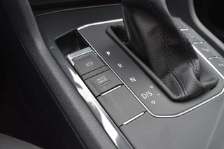 Volkswagen Tiguan Volkswagen Tiguan 1.5 TSI ACT HIGHL. LED, Camera, Apple Carplay - afbeelding nr 24