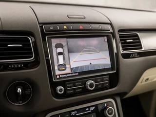 Volkswagen Touareg Volkswagen Touareg 3.0 TDI Sport 263Pk Automaat (PANORAMADAK, NAVIGATIE, LUCHTVERING, DYNAUDIO, STUUR/STOELVERWARMING, LEDEREN SPORTSTOELEN, TREKHAAK, ADAPTIVE CRUISE, XENON, CAMERA, NIEUWE APK, NIEUWSTAAT) - afbeelding nr 18
