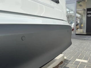 Toyota Yaris Cross Parkeersensoren V+A, Dodehoeksensor, Navigatie , All-in Rijklaarprijs - afbeelding nr 15