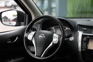 Nissan Navara Nissan Navara 2.3 DCI DUBBEL CABINE N-GUARD A/T BE TREKKER 5 SITZ 4WD VAN - afbeelding nr 10