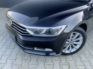 Volkswagen Passat Volkswagen Passat Variant 1.6 TDI Highline DSG|ACC|Trekhaak|Stoelverwarming - afbeelding nr 18