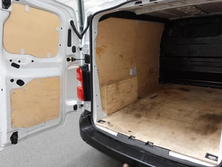 Opel Vivaro Opel Vivaro 1.5 CDTI L2H1 Edition Navigatie Trekhaak Cruise control Airco Parkeersensoren - afbeelding nr 8