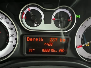 Fiat 500L Fiat 500L 1.4-16V / Hoge Instap / Cruise Control / Airco / Trekhaak / Gezinsauto / Sportief - afbeelding nr 4