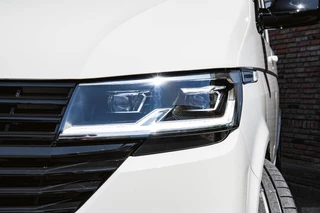 Volkswagen Transporter Volkswagen Transporter T6.1 2.0 TDI 150 PK DSG CARAVELLE L2H1 DUB/CAB A-KLEP ACC | LED | EIBACH veren | 20'' Vossenlook velgen | Side Bars | - afbeelding nr 4
