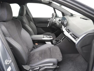BMW 2 Serie BMW 2-serie Active Tourer 220i M-Sport HARMAN KARDON AUDIO| PANO |360 CAMERA | MEMORY SEAT - afbeelding nr 46
