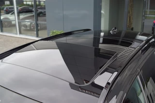 BMW 3 Serie BMW 3 Serie 330e Touring M Sport / Panodak / Leer / Trekhaak / Head-up/ Laser/Harman Kardon - afbeelding nr 12
