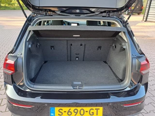 Volkswagen Golf Volkswagen Golf 1.5 eTSI R-Line Business+ | LED | Trekhaak | All-seasons | ACC | Keyless | Stoelverwarming | - afbeelding nr 35