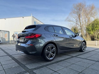 BMW 1 Serie BMW 1-serie 116d Executive Edition | Live Cockpit | Sfeerverlichting | Apple Carplay | - afbeelding nr 6