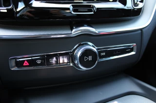 Volvo XC60 | Panoramadak | H&K | 360 camera | Winterpack - afbeelding nr 40