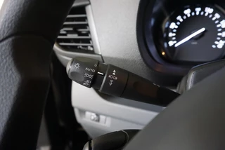 Peugeot Expert Peugeot Expert 180PK Automaat L3 Premium Dubbele Cabine Navigatie Trekhaak Parkeersensoren Apple Carplay Cruise control Airco - afbeelding nr 5