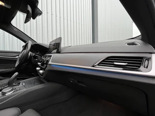 BMW 5 Serie BMW 5 Serie Touring 530e xDrive High Executive | M-Sportpakket | Panorama Dak - afbeelding nr 14