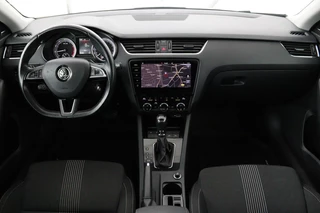 Škoda Octavia Skoda Octavia 1.0 TSI Style | Panoramadak | Stoelverwarming |  Adaptive cruise | Trekhaak | Carplay | Climate control | Sportstoelen - afbeelding nr 8