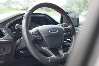 Ford Focus Ford Focus Wagon 1.0 125PK ST Line Business | Moondust Silver | Winterpack/AppleCarplay/Camera/LaneAssist - Keurige reisgenoot! - afbeelding nr 3