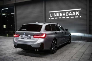 BMW 3 Serie BMW 3-serie 330e xDrive Touring Hybrid | Vol | M Sport | Panodak | H&K | Innovation | 19 inch | - afbeelding nr 32