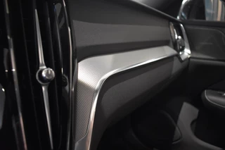 Volvo V60 Volvo V60 T6 350pk AWD Plus Dark | S/K Dak | Harman Kardon | Trekhaak - afbeelding nr 39