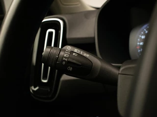 Volvo XC40 Volvo XC40 1.5 T5 Twin Sport (APPLE CARPLAY,NAVI,CAMERA,LED,XENON,STOELVERWARMING,TREKHAAK,GETINT,CRUISE,CLIMATE,NETTESTAAT) - afbeelding nr 9