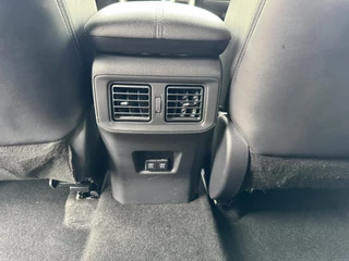 Toyota RAV4 Toyota RAV4 2.5 Hybrid AWD Dynamic Adaptieve cruise control Climate control Stoelverwarming Dodehoekdetectie Keyless Full LED - afbeelding nr 34