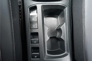 Volkswagen T-Roc Volkswagen T-Roc Cabrio 1.5 TSI R-Line ACC CarPlay Virtual Cockpit 18