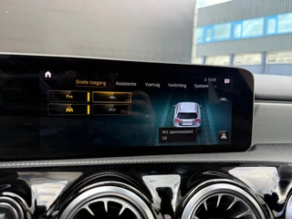 Mercedes-Benz A-Klasse Mercedes-Benz A-klasse AMG 35 4MATIC Edition 1|Pano|Burmester|Milltek|Sfeer|Hemelverlichting - afbeelding nr 63