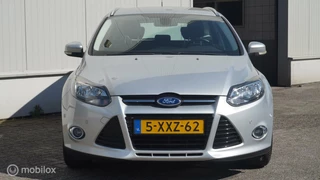 Ford Focus Ford Focus Wagon 1.0 EcoBoost Edition Plus Navi | Trekhaak | PDC V+A | Dist Riem vervangen - afbeelding nr 6