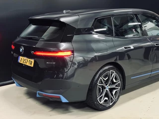 BMW iX BMW IX XDrive40 High Executive 77 kWh 326PK, 360 Cam, Harman/Kardon, 22