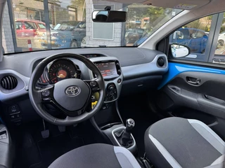 Toyota Aygo Toyota Aygo 1.0 VVT-i x-play 5Drs Camera NAP - afbeelding nr 26