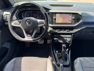 Volkswagen T-Cross Volkswagen T-Cross 1.0 TSI AUT. R-LINE LED NAVI CARPLAY DIGITALE SCHERM AIRCO LMV P - afbeelding nr 6
