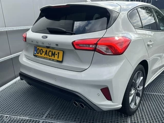 Ford Focus Ford Focus 1.5 EcoBoost ST LINE - afbeelding nr 19